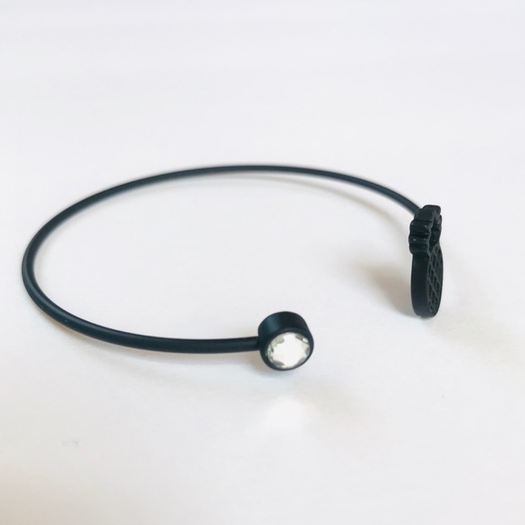Black Pineapple Bangle - Picture 2 of 2